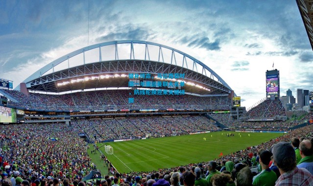 替补待命，马拉西亚时隔一年重返曼联大名单，防线轮换迎来关键拼图